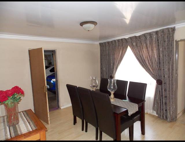 3 BEDROOM HOUSE SOLD IN THE ORCHARDS